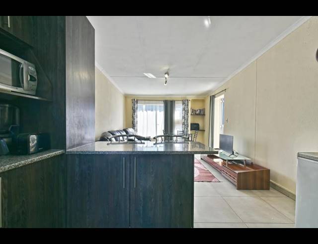 2 BEDROOM APARTMENT FOR SALE IN MULBARTON